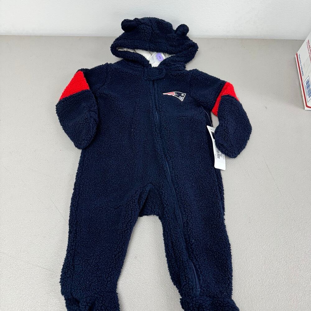 New England Patriots Baby Bunting Size 12m NWT